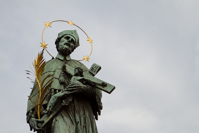 Statue de Jean Népomucène.